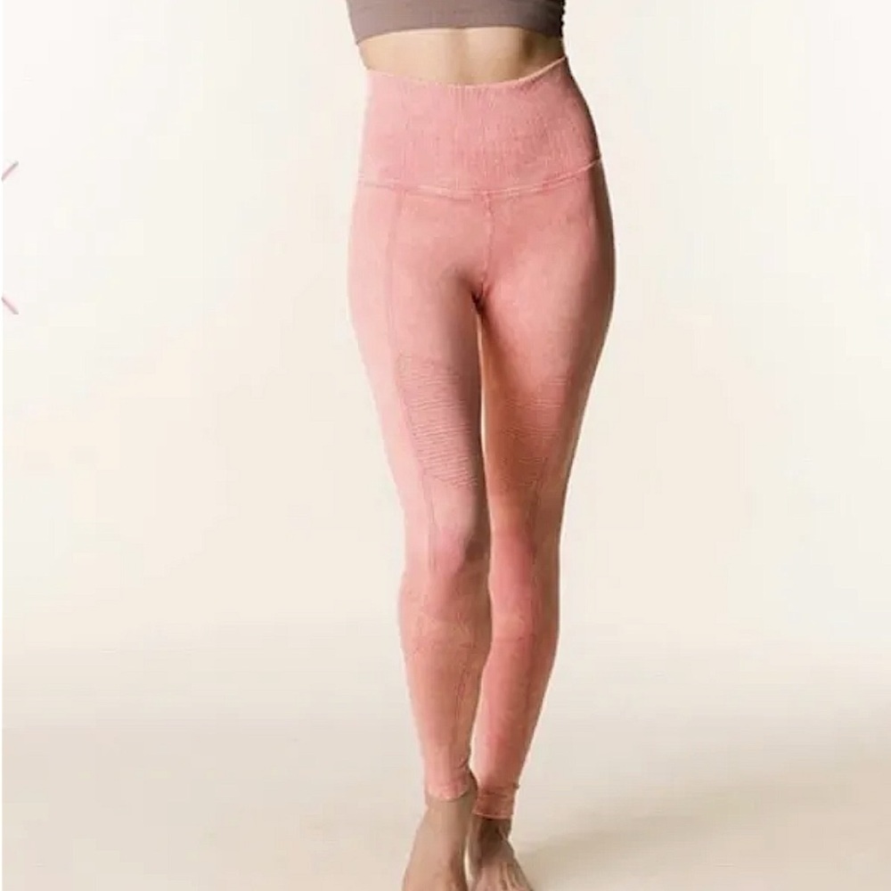 Avocado Vintage Phoenix Fire Pink Moto Seamless Leggings‎ L